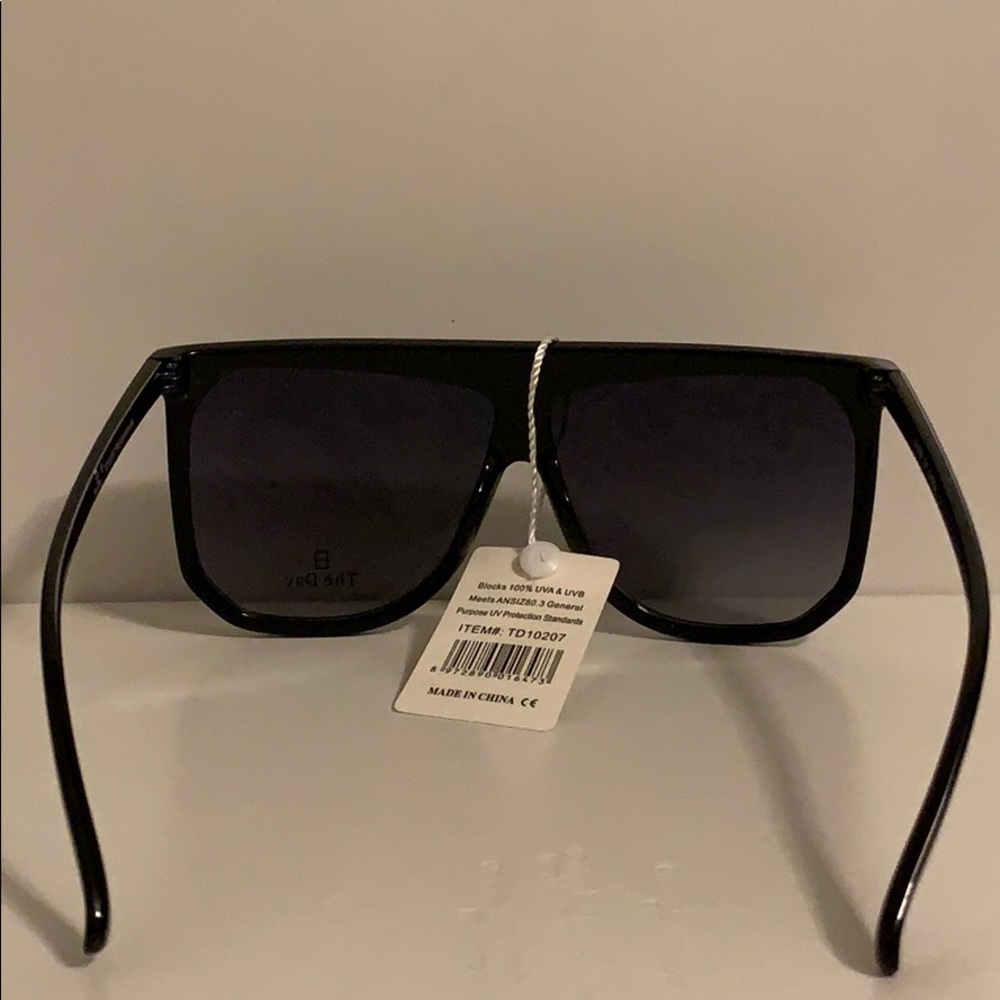 🆕 🆑 SUNGLASSES - Picture 3 of 7